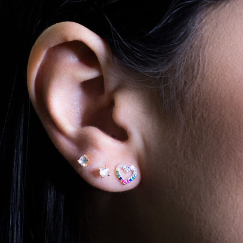 Brinco de Prata Coração Color Revestido em Ouro 18k 8x8mm