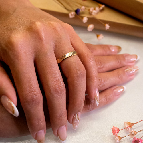 AAliança de Ouro 10k Trabalhada na Diagonal 3.4mm