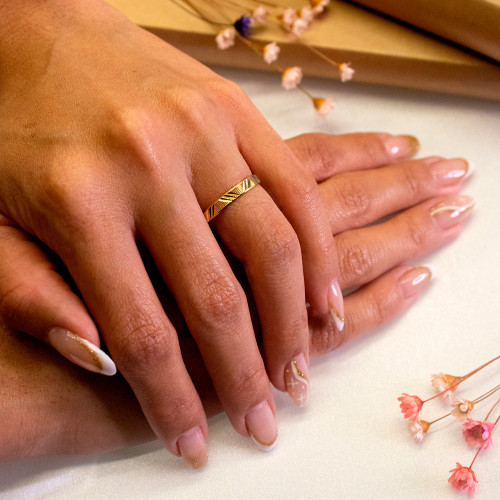 Aliança de Ouro 10k Trabalhada e Diamantado Diagonal 3mm