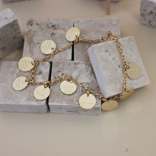 Pulseira de Prata Dez Mandamentos Revestida com Ouro 18k 18cm